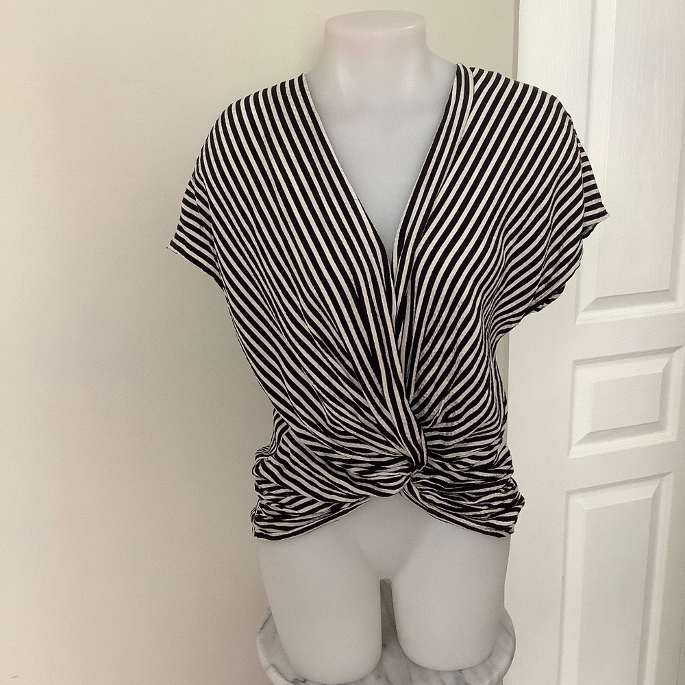 Vintage Flora Kung SILK crossover Top fits SMALL